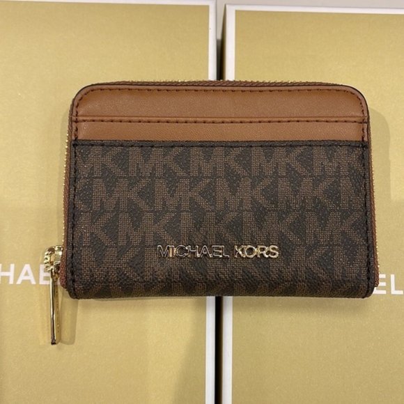 Michael Kors Jet Set Travel Medium Zip Around Card Case Brown - Picture 3 of 16